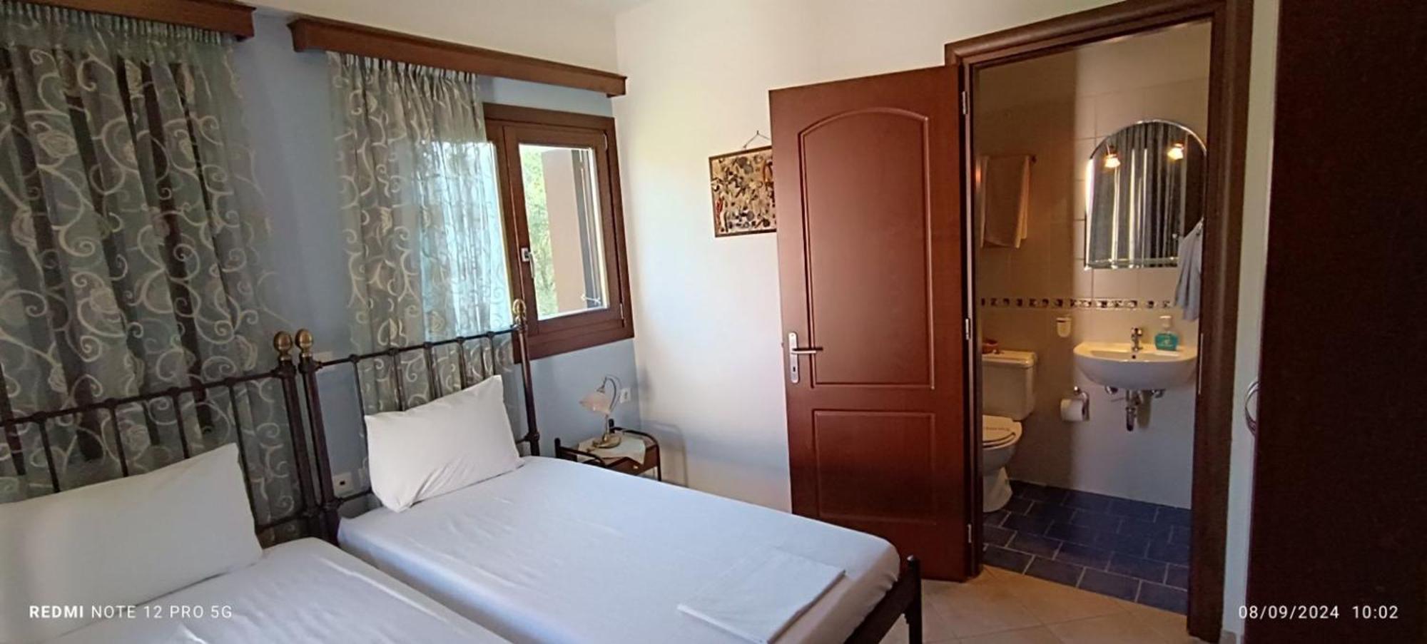 Evinos Village Resort Gefira Mpania エクステリア 写真